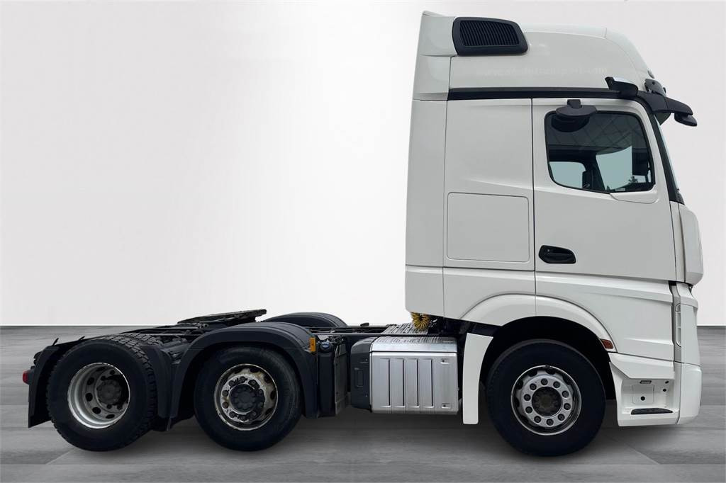 Mercedes-Benz ACTROS 2551LS 6x2/4 Väliteli - Tractor unit: picture 2 Mercedes-Benz ACTROS 2551LS 6x2/4 Väliteli - Tractor unit: picture 2