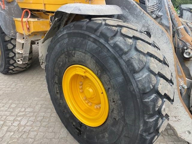 Wheel loader Volvo L 120 H AT-Motor (12005333): picture 16 Wheel loader Volvo L 120 H AT-Motor (12005333): picture 16