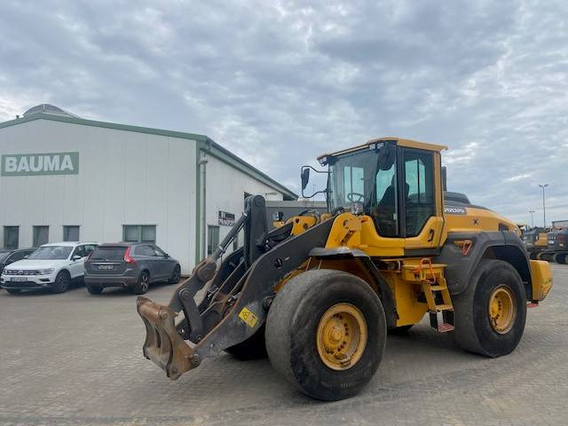Volvo L 120 H MIETE / RENTAL (12005511) - Wheel loader: picture 1 Volvo L 120 H MIETE / RENTAL (12005511) - Wheel loader: picture 1