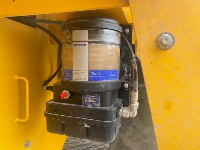 Wheel loader Volvo L 120 H MIETE / RENTAL (12005511): picture 13 Wheel loader Volvo L 120 H MIETE / RENTAL (12005511): picture 13