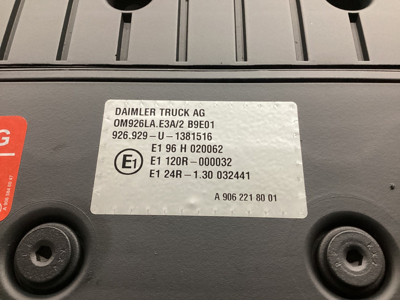 Mercedes-Benz OM 926.929 NEW - Construction machinery: picture 5 Mercedes-Benz OM 926.929 NEW - Construction machinery: picture 5