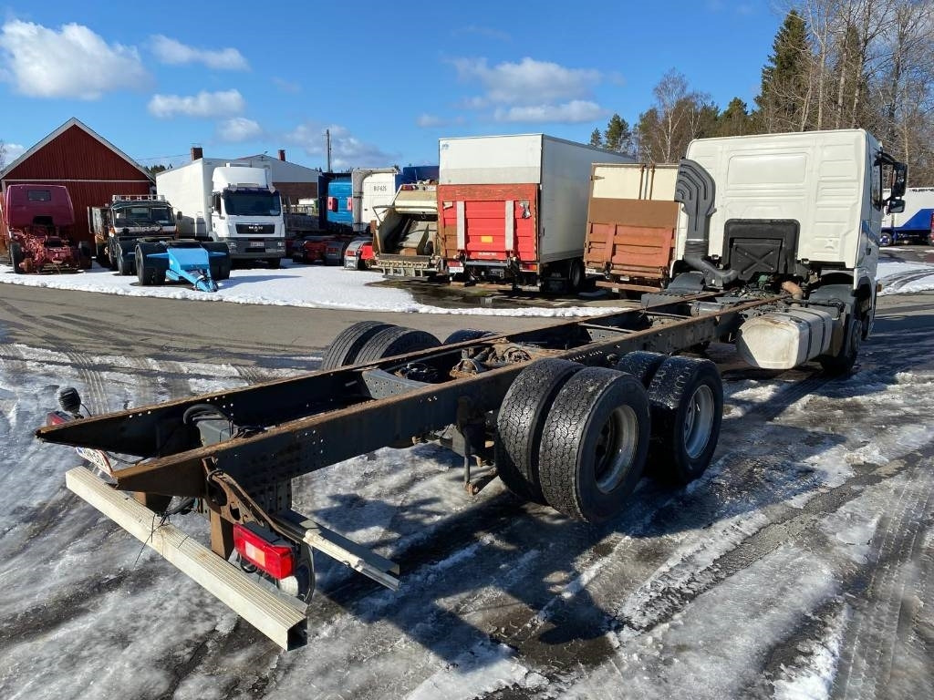 Volvo FH 12 - Cab chassis truck: picture 4 Volvo FH 12 - Cab chassis truck: picture 4
