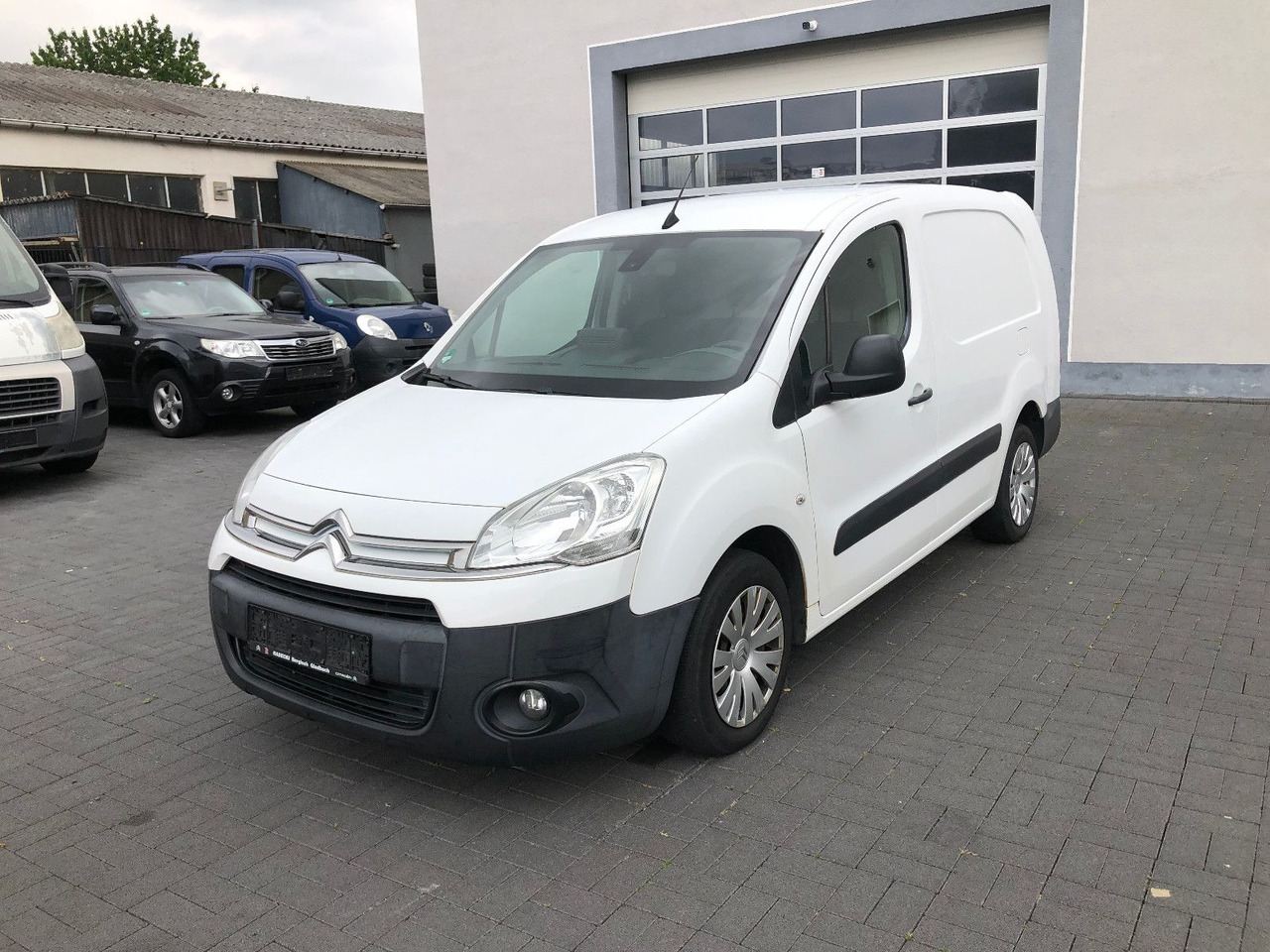 Citroën Berlingo 1.6 HDi Kasten Niveau B L2, Autom. - Small van: picture 3 Citroën Berlingo 1.6 HDi Kasten Niveau B L2, Autom. - Small van: picture 3