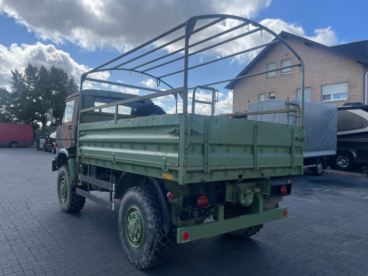 MAN 8.136 4X4 - Flatbed van: picture 4 MAN 8.136 4X4 - Flatbed van: picture 4