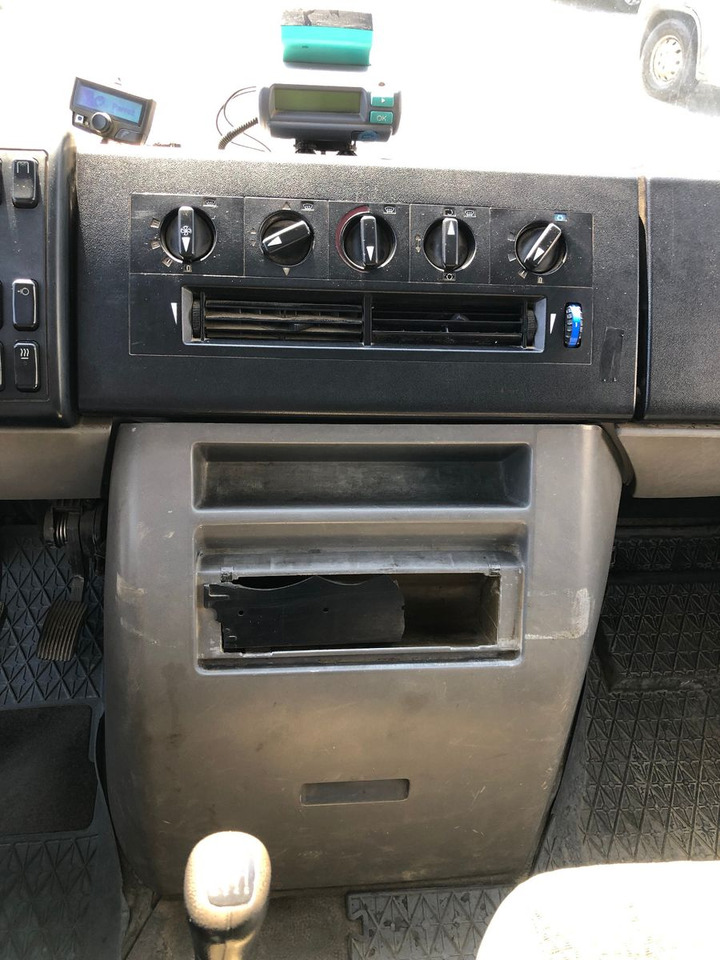 Panel van Mercedes-Benz Vario 816: picture 18