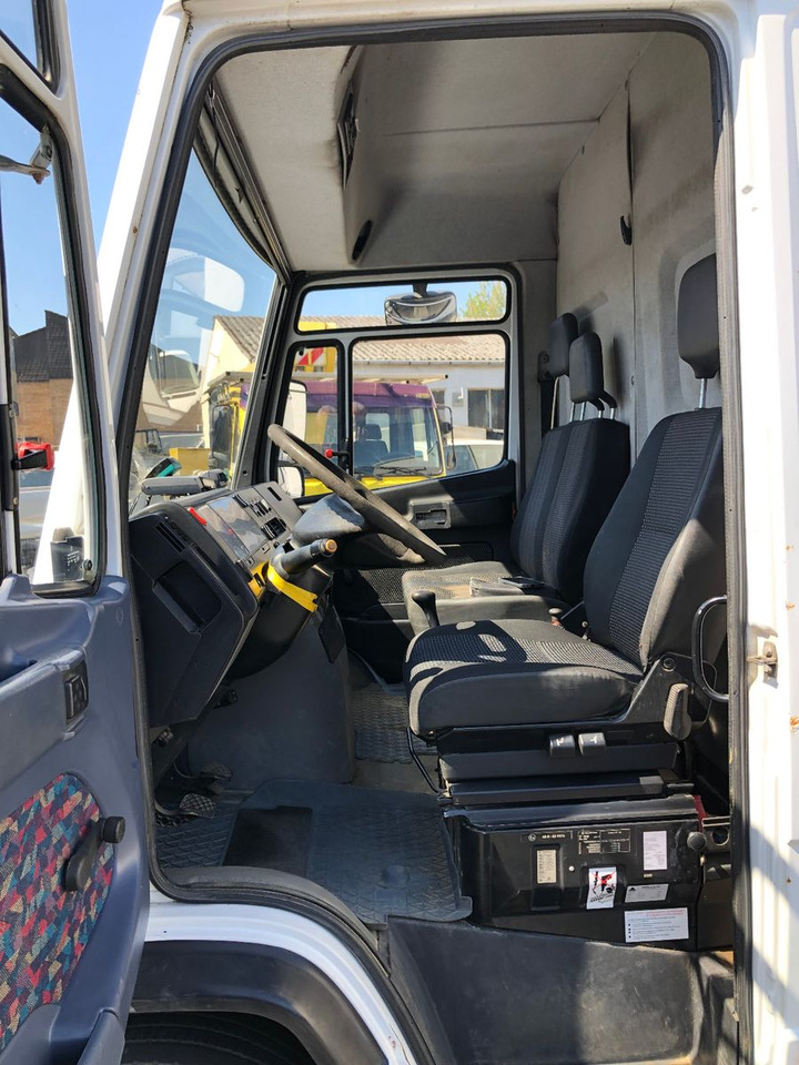 Panel van Mercedes-Benz Vario 816: picture 11