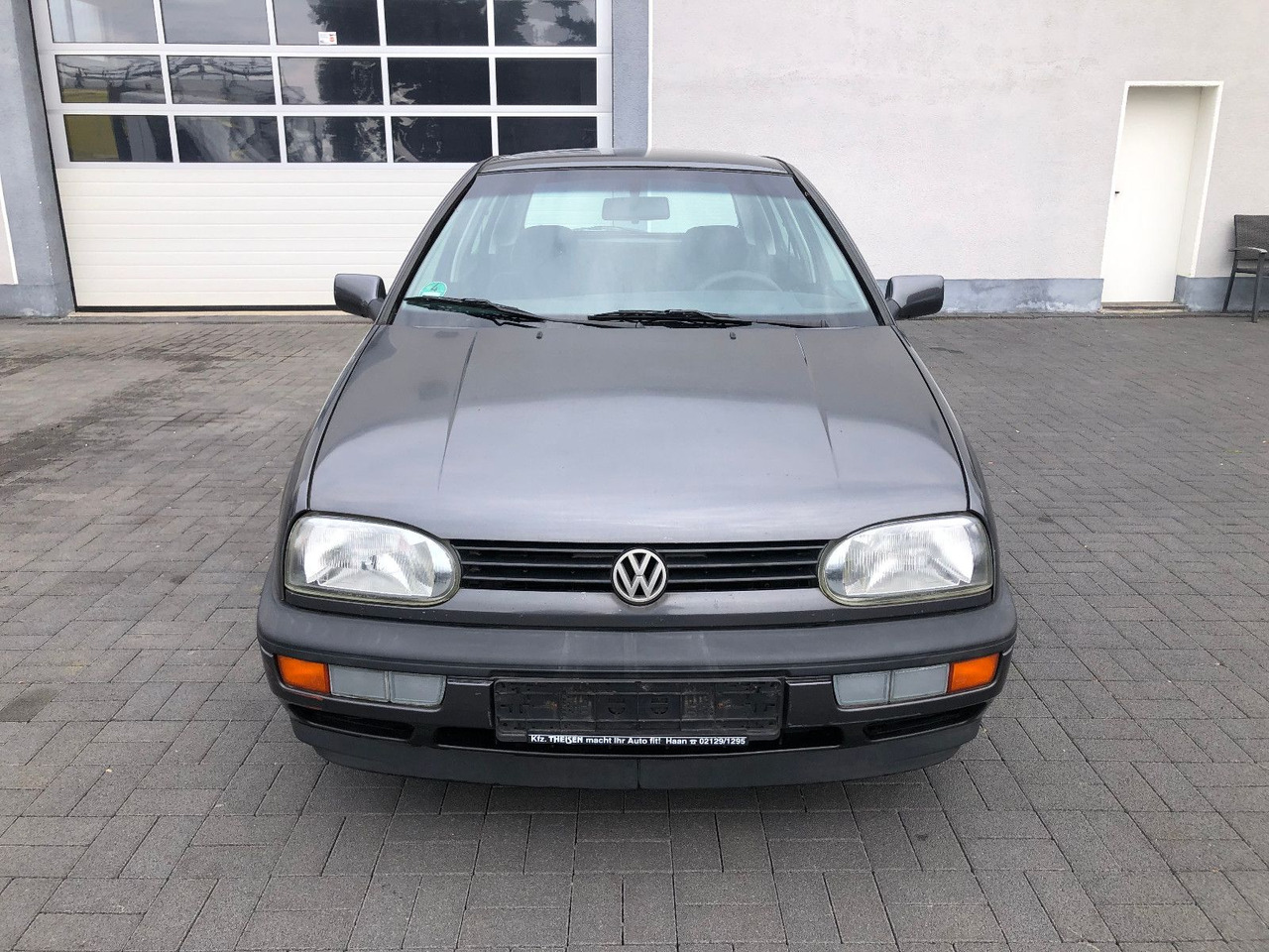 Volkswagen Golf 1.8 GL Klima - Sedan: picture 5 Volkswagen Golf 1.8 GL Klima - Sedan: picture 5