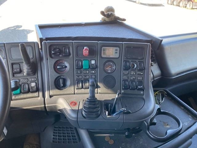 Scania R 164, 6x2 - Tractor unit: picture 3 Scania R 164, 6x2 - Tractor unit: picture 3
