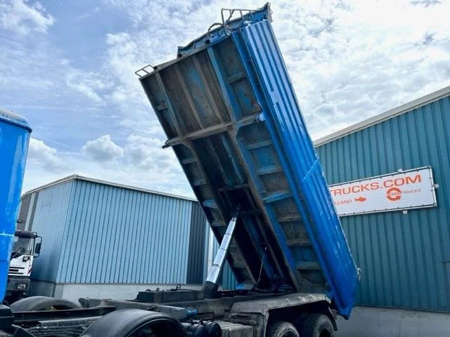 Tipper MAN 41.464 F2000 8X4 FULL STEEL KIPPER (EURO 2 / ZF16 MANUAL GEARBOX / ZF-INTARDER / FULL STEEL SUSPENSION / REDUCTION AXLES): picture 12