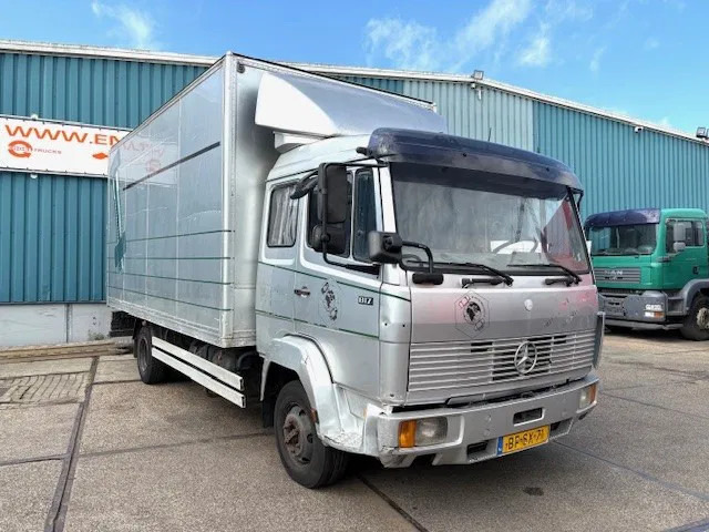 Mercedes-Benz LK 817 (6-CILINDER) ORIGINAL DUTCH TRUCK WITH CLOSED BOX (MANUAL GEARBOX / FULL STEEL SUSPENSION) - Box truck: picture 2 Mercedes-Benz LK 817 (6-CILINDER) ORIGINAL DUTCH TRUCK WITH CLOSED BOX (MANUAL GEARBOX / FULL STEEL SUSPENSION) - Box truck: picture 2