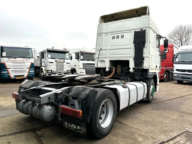 DAF 95.430 XF SPACECAB (EURO 2 / ZF16 MANUAL GEARBOX / ZF-INTARDER / AIRCONDITIONING) - Tractor unit: picture 4 DAF 95.430 XF SPACECAB (EURO 2 / ZF16 MANUAL GEARBOX / ZF-INTARDER / AIRCONDITIONING) - Tractor unit: picture 4