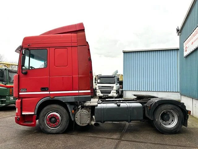 DAF 95.480 XF SPACECAB (EURO 3 / ZF16 MANUAL GEARBOX / 2x DIESELTANK / AIRCONDITIONING) - Tractor unit: picture 5 DAF 95.480 XF SPACECAB (EURO 3 / ZF16 MANUAL GEARBOX / 2x DIESELTANK / AIRCONDITIONING) - Tractor unit: picture 5