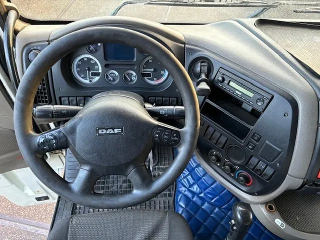 Leasing of DAF XF 105.460 SPACECAB (ZF MANUAL GEARBOX / MX-BRAKE / 870+430 LITER TANK / EURO 5 EEV / AIRCONDITIONING / FRIDGE) DAF XF 105.460 SPACECAB (ZF MANUAL GEARBOX / MX-BRAKE / 870+430 LITER TANK / EURO 5 EEV / AIRCONDITIONING / FRIDGE): picture 6
