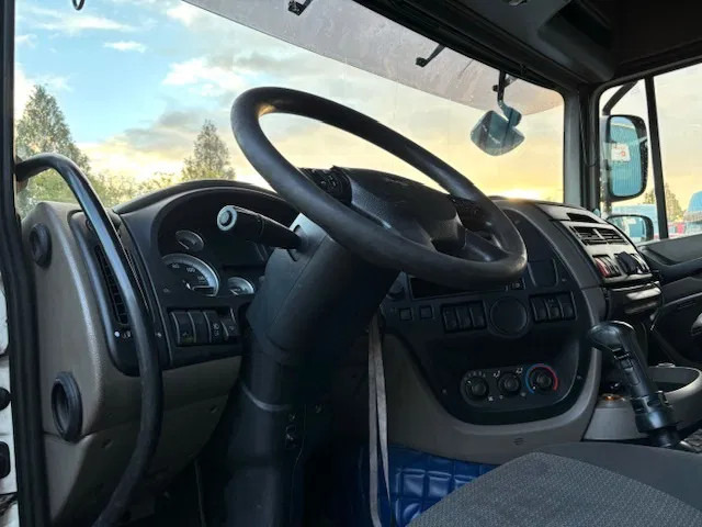 Leasing of DAF XF 105.460 SPACECAB (ZF MANUAL GEARBOX / MX-BRAKE / 870+430 LITER TANK / EURO 5 EEV / AIRCONDITIONING / FRIDGE) DAF XF 105.460 SPACECAB (ZF MANUAL GEARBOX / MX-BRAKE / 870+430 LITER TANK / EURO 5 EEV / AIRCONDITIONING / FRIDGE): picture 7
