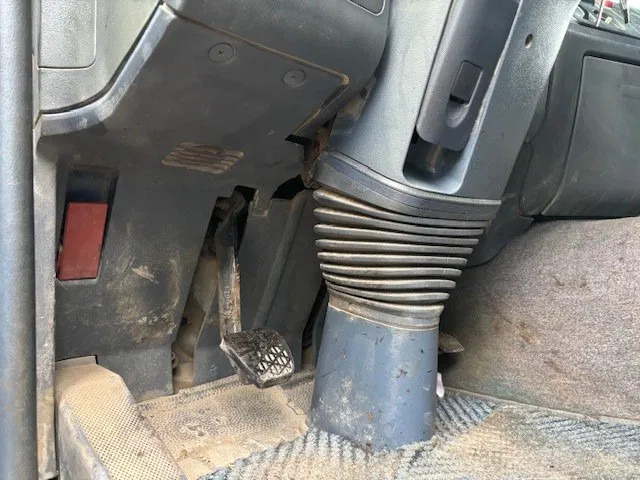 Tractor unit Mercedes-Benz Actros 2640 S 6x4 FULL STEEL TRACTOR UNIT (EPS WITH CLUTCH (3 PEDALS) / REDUCTION AXLES / FULL STEEL SUSPENSION / HYDRAULIC KIT: picture 11