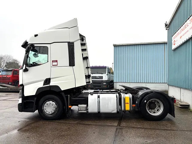 Renault T460 HIGH ROOF 4x2 (EURO 6 / AUTOMATIC GEARBOX / VBI-BRAKE / HYDRAULIC KIT / FRIDGE / AIRCONDITIONING) - Tractor unit: picture 5 Renault T460 HIGH ROOF 4x2 (EURO 6 / AUTOMATIC GEARBOX / VBI-BRAKE / HYDRAULIC KIT / FRIDGE / AIRCONDITIONING) - Tractor unit: picture 5