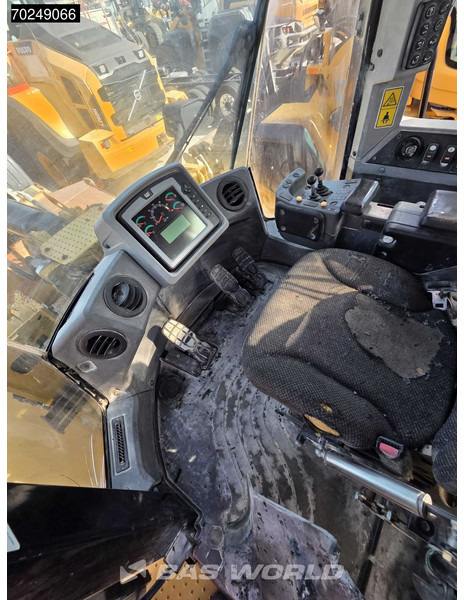 Cat 966 K FIRE DAMAGE - OPERABLE - Wheel loader: picture 5 Cat 966 K FIRE DAMAGE - OPERABLE - Wheel loader: picture 5