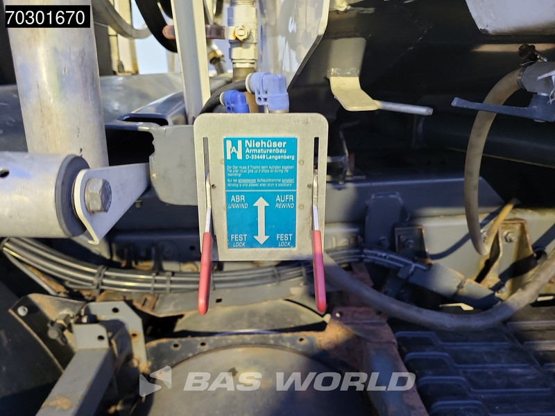 DAF CF75.310 4X2 13500 Lohr tanker 2 compartments ADR Manual Euro 3 - Tank truck: picture 5 DAF CF75.310 4X2 13500 Lohr tanker 2 compartments ADR Manual Euro 3 - Tank truck: picture 5