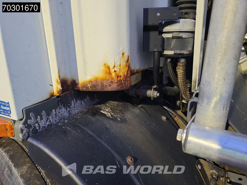 DAF CF75.310 4X2 13500 Lohr tanker 2 compartments ADR Manual Euro 3 - Tank truck: picture 3 DAF CF75.310 4X2 13500 Lohr tanker 2 compartments ADR Manual Euro 3 - Tank truck: picture 3