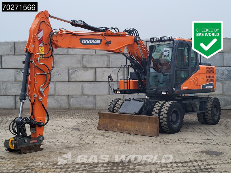 Doosan DX140 W-5 OIL QUICK - GERMAN - Wheel excavator: picture 1 Doosan DX140 W-5 OIL QUICK - GERMAN - Wheel excavator: picture 1