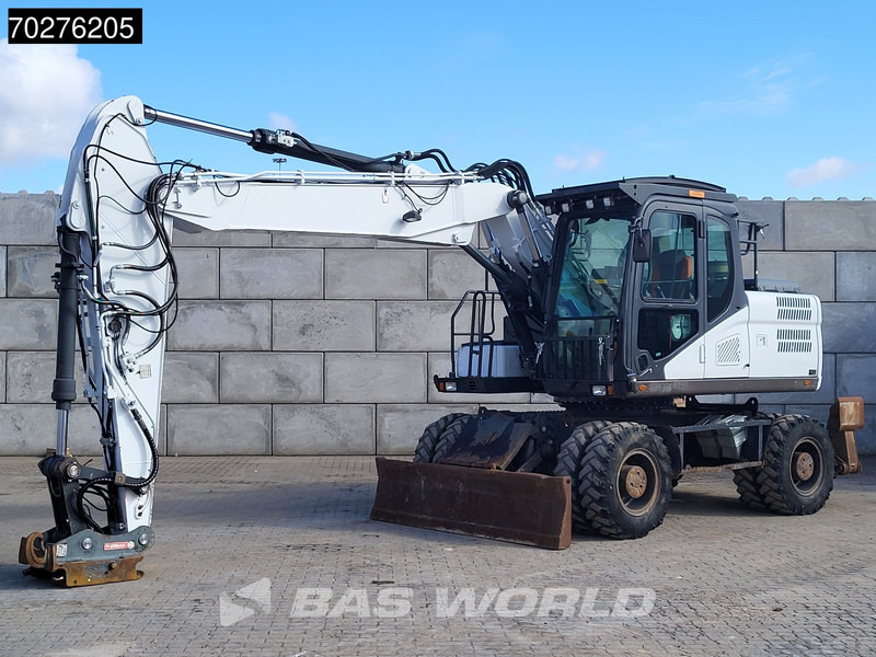 Doosan DX170 W-5 BLADE + OUTRIGGERS - Wheel excavator: picture 2 Doosan DX170 W-5 BLADE + OUTRIGGERS - Wheel excavator: picture 2