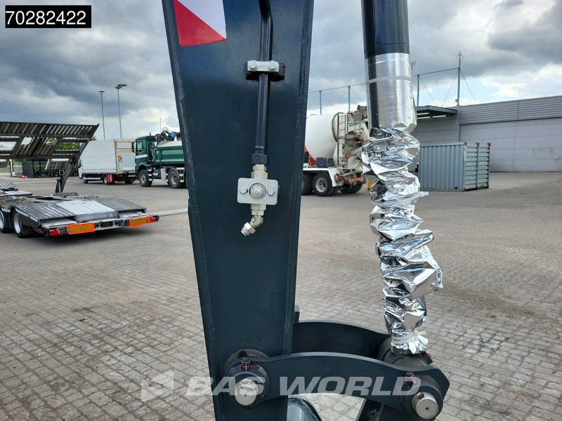 Mini excavator Hyundai HX80 N A/C - NEW UNUSED: picture 10