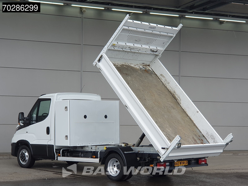 Iveco Daily 35C14 Open Laadbak met Kist Dubbellucht 3,5t Trekhaak Airco Cruise Euro6 Pritsche Pickup Open Box 2m3 A/C Towbar Cruise control - Flatbed van: picture 2 Iveco Daily 35C14 Open Laadbak met Kist Dubbellucht 3,5t Trekhaak Airco Cruise Euro6 Pritsche Pickup Open Box 2m3 A/C Towbar Cruise control - Flatbed van: picture 2