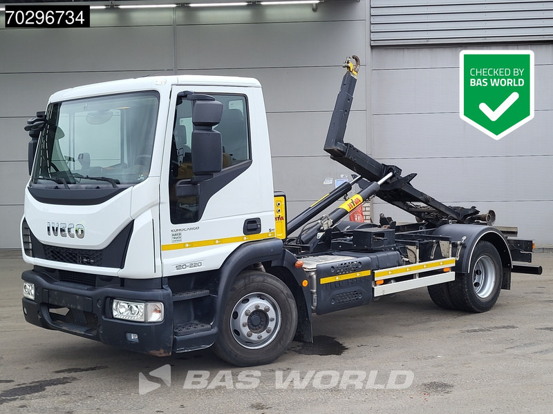 Iveco Eurocargo 120-220 4X2 12tonner HYVA 06-37-S Hooklift Manual ACC Euro 6 - Hook lift truck: picture 1 Iveco Eurocargo 120-220 4X2 12tonner HYVA 06-37-S Hooklift Manual ACC Euro 6 - Hook lift truck: picture 1