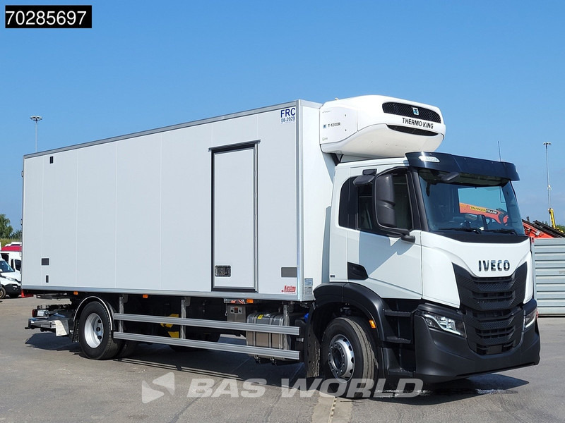 Iveco S-Way 400 4X2 NEW! Thermo King T-1200R ATP 2000kg Ladebordwand Navi ACC - Refrigerator truck: picture 3 Iveco S-Way 400 4X2 NEW! Thermo King T-1200R ATP 2000kg Ladebordwand Navi ACC - Refrigerator truck: picture 3