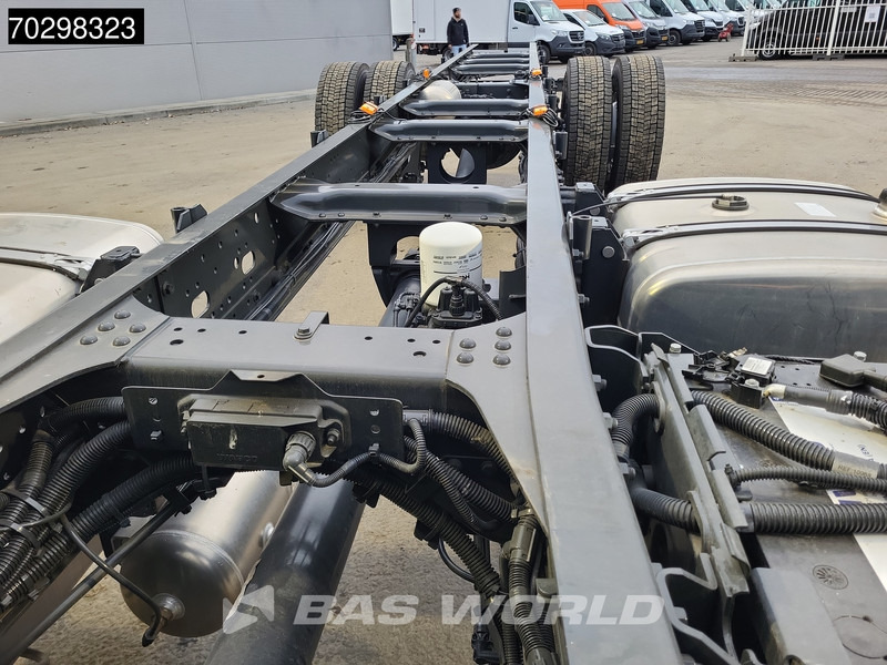 Cab chassis truck Iveco S-Way 420 4X2 NEW! Chassis, Automatic Standklima 2xTanks Euro 6: picture 13