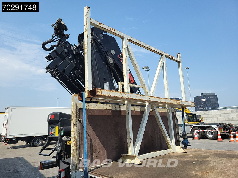 Dropside/ Flatbed truck, Crane truck Iveco Trakker 410 8X4 HIAB 211 EP-4 HIDUO Crane Steelsuspension Euro 6: picture 6 Dropside/ Flatbed truck, Crane truck Iveco Trakker 410 8X4 HIAB 211 EP-4 HIDUO Crane Steelsuspension Euro 6: picture 6