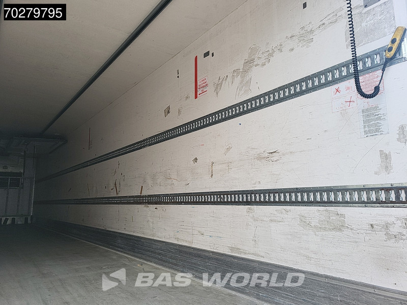 Refrigerator semi-trailer LAMBERET SR2B-5T8-1B 3 axles Thermo King Ladebordwand Doppelverdampfer: picture 12