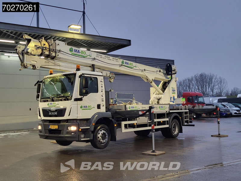 MAN TGM 18.250 4X2 44mtrs Böcker AK44/4000 Telescopic crane Manual Euro 6 - Crane truck: picture 2 MAN TGM 18.250 4X2 44mtrs Böcker AK44/4000 Telescopic crane Manual Euro 6 - Crane truck: picture 2