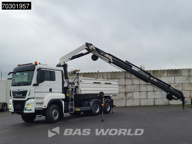 MAN TGS 33.420 6X6 Palfinger PK33002 EH Crane 12m3 tipper Manual Retarder Big-Axle Euro 6 - Tipper, Crane truck: picture 2 MAN TGS 33.420 6X6 Palfinger PK33002 EH Crane 12m3 tipper Manual Retarder Big-Axle Euro 6 - Tipper, Crane truck: picture 2