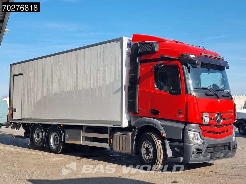 Mercedes-Benz Actros 2548 6X2 107.570 Kms! Full Air Mirror Cams Retarder Euro 6 Xenon - Box truck: picture 3 Mercedes-Benz Actros 2548 6X2 107.570 Kms! Full Air Mirror Cams Retarder Euro 6 Xenon - Box truck: picture 3