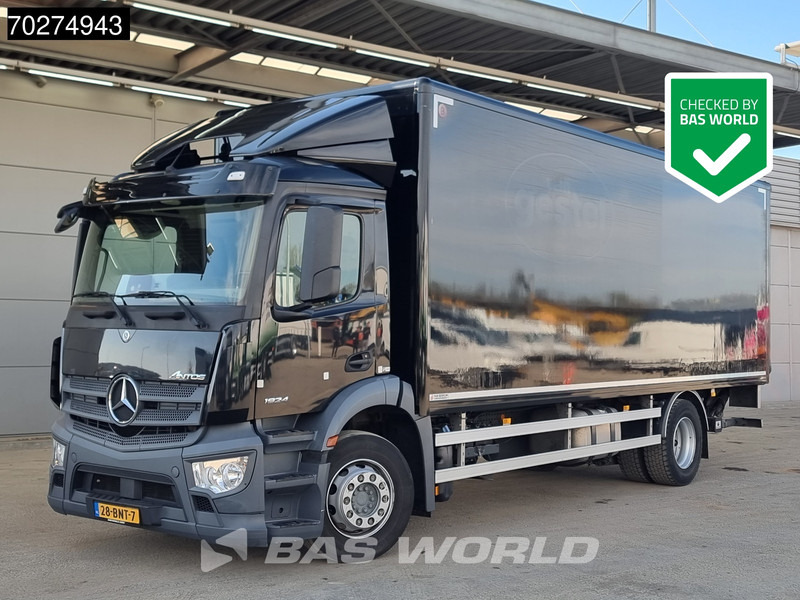 Mercedes-Benz Antos 1824 4X2 19t NL-Truck 2500kg Ladebordwand Euro 6 - Box truck: picture 1 Mercedes-Benz Antos 1824 4X2 19t NL-Truck 2500kg Ladebordwand Euro 6 - Box truck: picture 1