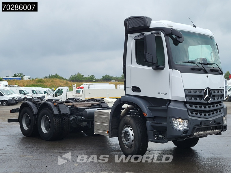 Mercedes-Benz Arocs 3342 6X4 NEW 6x4 chassis Big-Axle Automatic Steel suspension Euro 3 - Cab chassis truck: picture 3 Mercedes-Benz Arocs 3342 6X4 NEW 6x4 chassis Big-Axle Automatic Steel suspension Euro 3 - Cab chassis truck: picture 3