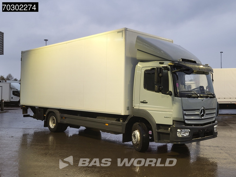 Mercedes-Benz Atego 1224 Atego 4X2 6-Cylinder 12t Automatic Tail Gate Euro 6 - Box truck: picture 3 Mercedes-Benz Atego 1224 Atego 4X2 6-Cylinder 12t Automatic Tail Gate Euro 6 - Box truck: picture 3