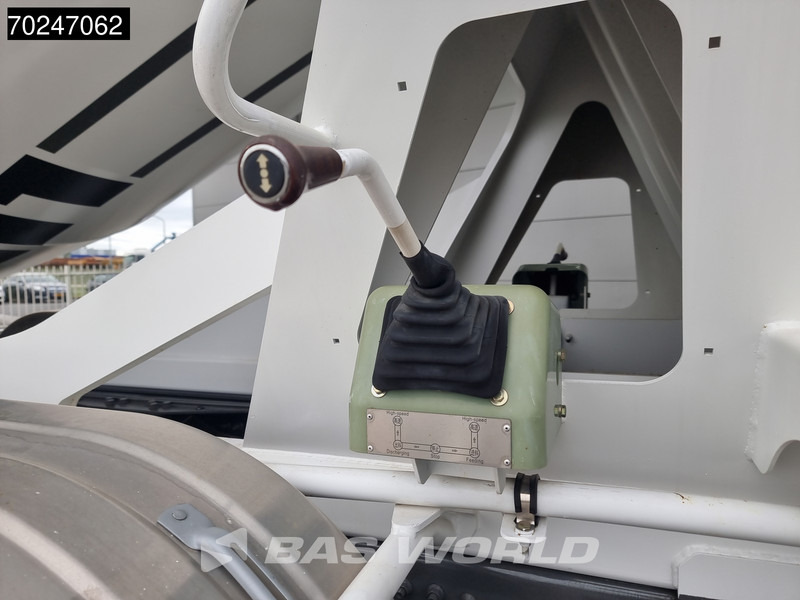 Concrete mixer truck Sitrak G5 350 8X4 8m3 Liebherr mixer Manual Steel Suspension: picture 11 Concrete mixer truck Sitrak G5 350 8X4 8m3 Liebherr mixer Manual Steel Suspension: picture 11