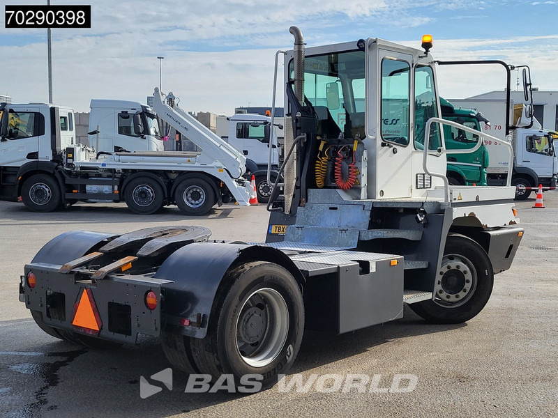 Terberg YT222 4X2 NL-Truck EPA Big-Axle Hebesattel - Terminal tractor: picture 5 Terberg YT222 4X2 NL-Truck EPA Big-Axle Hebesattel - Terminal tractor: picture 5