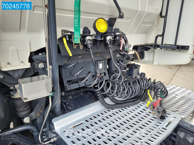 Iveco Stralis 400 4X2 NL-Truck LNG Retarder 2x Tanks Euro 6 - Tractor unit: picture 3 Iveco Stralis 400 4X2 NL-Truck LNG Retarder 2x Tanks Euro 6 - Tractor unit: picture 3