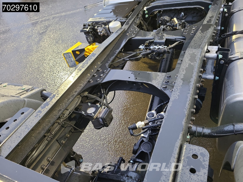 Tractor unit MAN TGS 33.440 6X4 NEW! TN Manual Full-Steel Big-Axle Drumbrakes Euro 2: picture 14 Tractor unit MAN TGS 33.440 6X4 NEW! TN Manual Full-Steel Big-Axle Drumbrakes Euro 2: picture 14