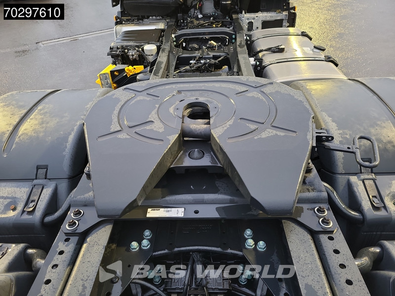 Tractor unit MAN TGS 33.440 6X4 NEW! TN Manual Full-Steel Big-Axle Drumbrakes Euro 2: picture 13 Tractor unit MAN TGS 33.440 6X4 NEW! TN Manual Full-Steel Big-Axle Drumbrakes Euro 2: picture 13