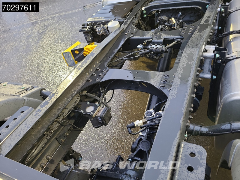 Leasing of MAN TGS 33.440 6X4 NEW! TN Manual Full-Steel Big-Axle Drumbrakes Euro 2 MAN TGS 33.440 6X4 NEW! TN Manual Full-Steel Big-Axle Drumbrakes Euro 2: picture 14