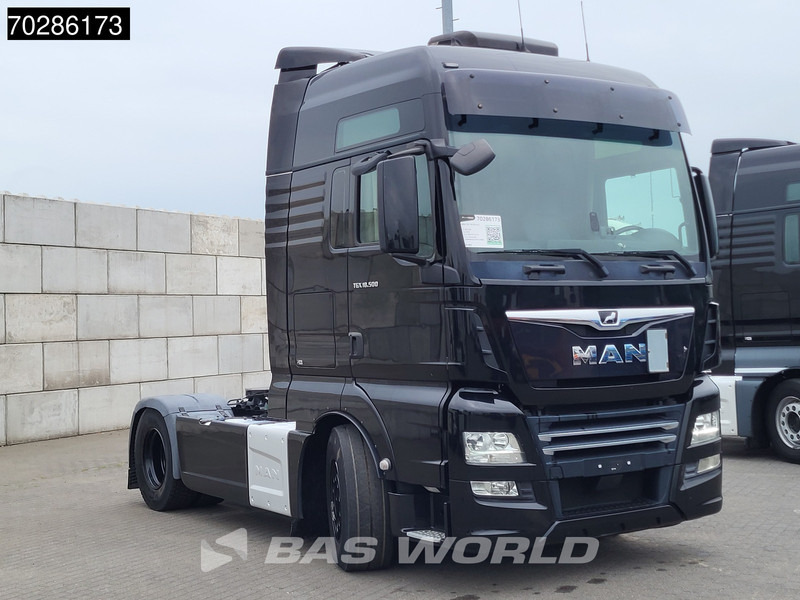MAN TGX 18.500 4X2 XXL Retarder Leder Standklima 2xTanks Xenon ACC Euro 6 - Tractor unit: picture 3 MAN TGX 18.500 4X2 XXL Retarder Leder Standklima 2xTanks Xenon ACC Euro 6 - Tractor unit: picture 3