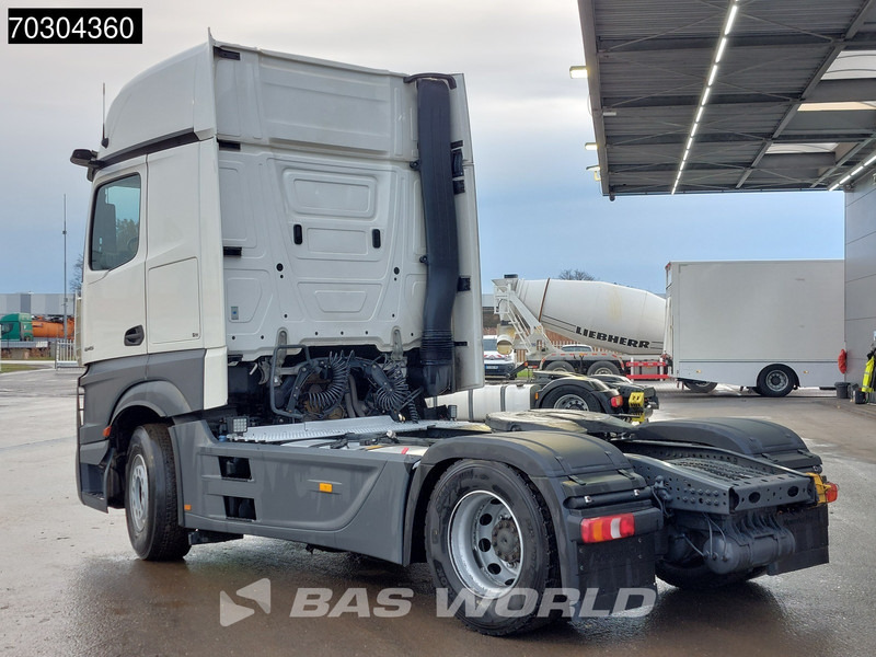 Mercedes-Benz Actros 1845 4X2 GigaSpace Retarder MirrorCam Navi Euro 6 - Tractor unit: picture 2 Mercedes-Benz Actros 1845 4X2 GigaSpace Retarder MirrorCam Navi Euro 6 - Tractor unit: picture 2