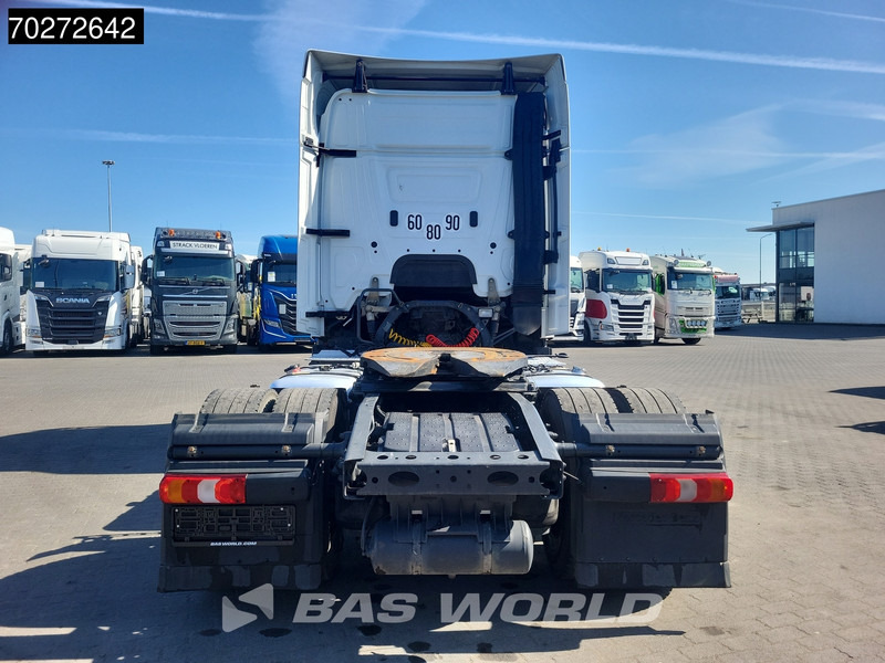 Mercedes-Benz Actros 1848 4X2 StreamSpace 2x Tanks - Tractor unit: picture 3 Mercedes-Benz Actros 1848 4X2 StreamSpace 2x Tanks - Tractor unit: picture 3
