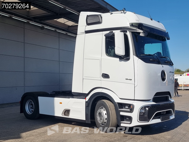 Mercedes-Benz Actros 1848 Actros 4X2 NEW! ProCabin-Big 2x Tanks Standklima Navi SmartTacho2 - Tractor unit: picture 3 Mercedes-Benz Actros 1848 Actros 4X2 NEW! ProCabin-Big 2x Tanks Standklima Navi SmartTacho2 - Tractor unit: picture 3