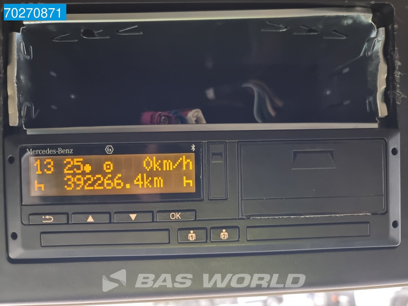 Tractor unit Mercedes-Benz Actros 2540 Actros 6X2 StreamSpace MP5 Lenkachse: picture 20