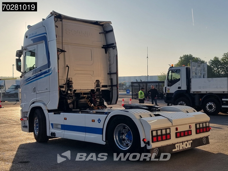 Scania S520 890 4X2 Full-Air Retarder 2x Tanks Leather Alcoa's - Tractor unit: picture 2 Scania S520 890 4X2 Full-Air Retarder 2x Tanks Leather Alcoa's - Tractor unit: picture 2